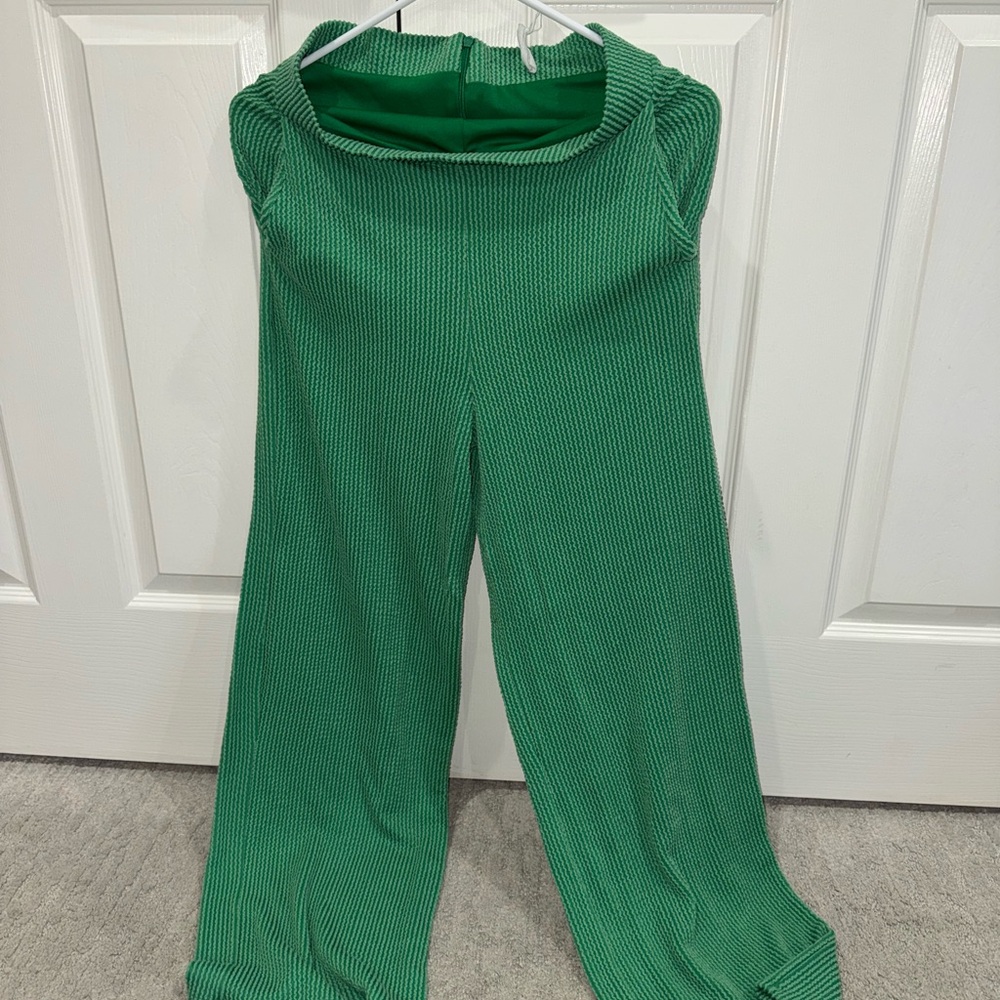 Green Ribbed Women’s Set - Picture 4 of 8